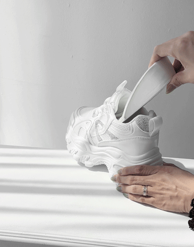 트렌디한 두툼 플랫폼 스니커즈 다리가 길어 보이는 핏 (상품번호: HK-5591)