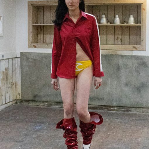 광택 더블 버튼 레드 셔츠