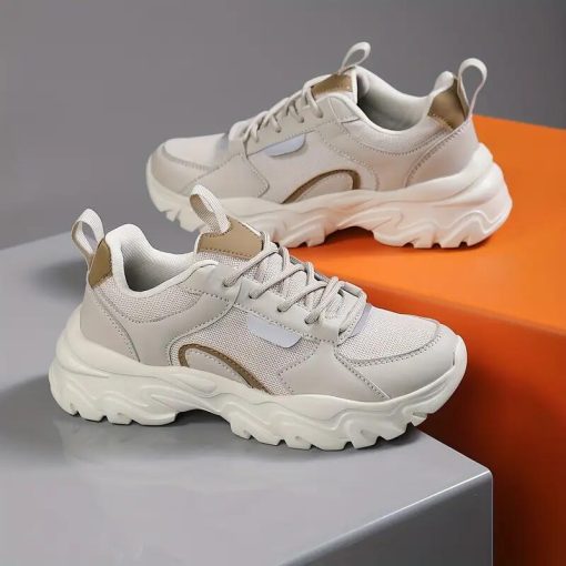 스타일리시한 디자인에 최고의 착용감을 더한 스니커즈 HQ-903